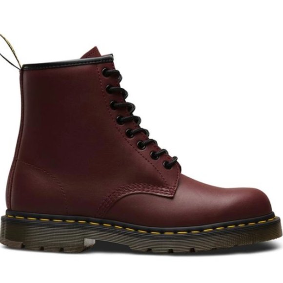 doc martens 1460 slip resistant